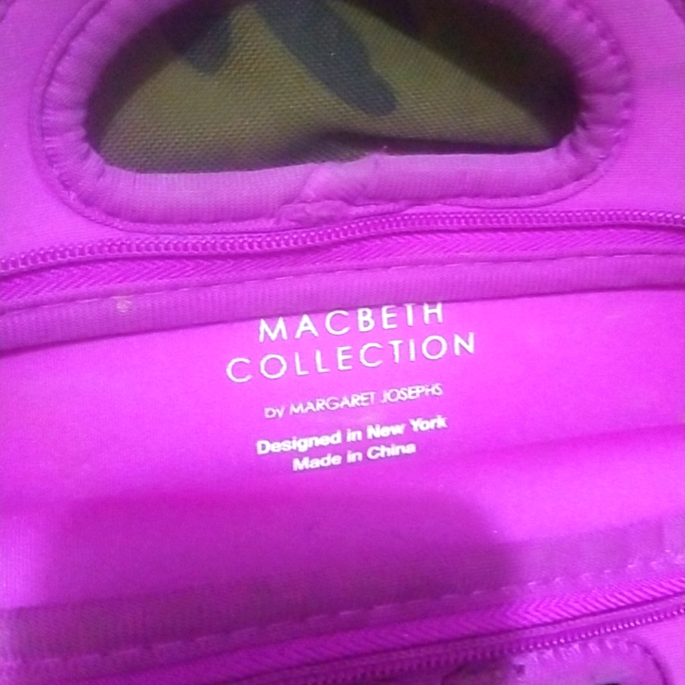 Bags - Picture 3 of 5